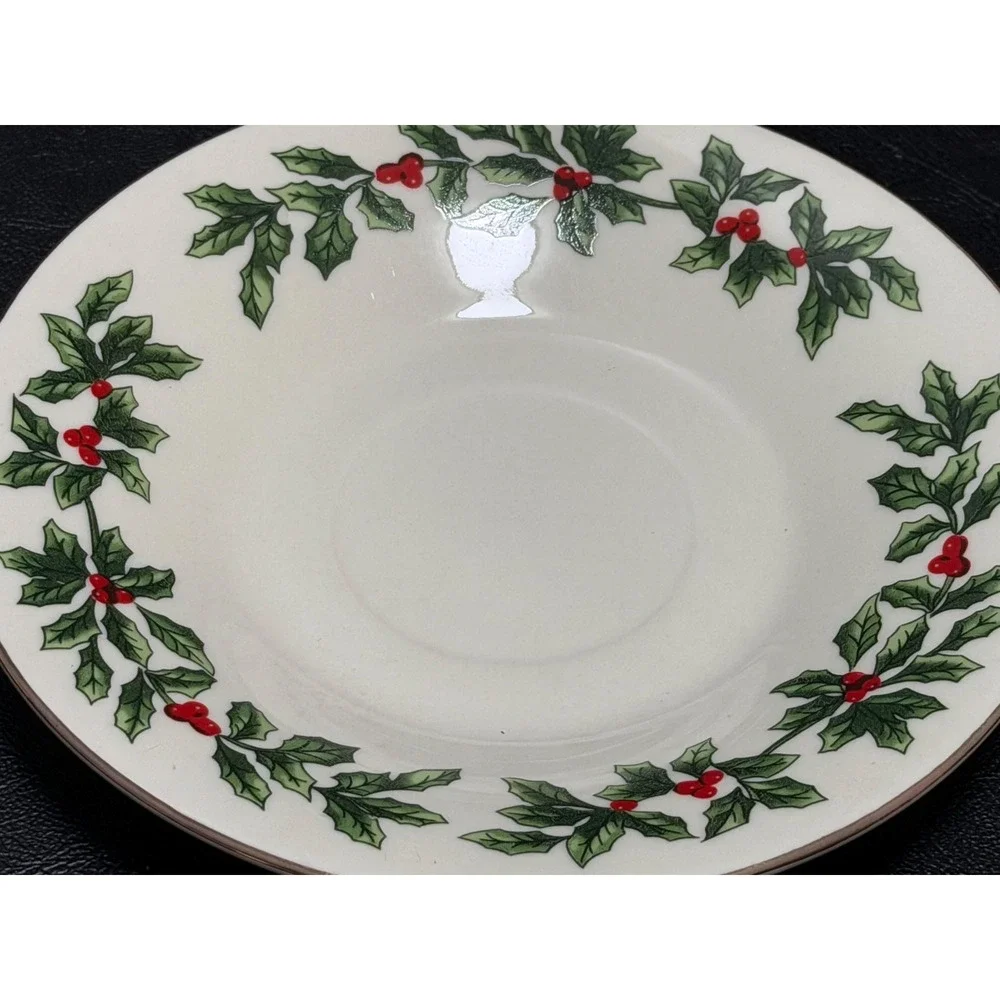 VTG-Set of 20 Formalities by Baum Bros Holly Dinner Plates–Christmas Dinnerware